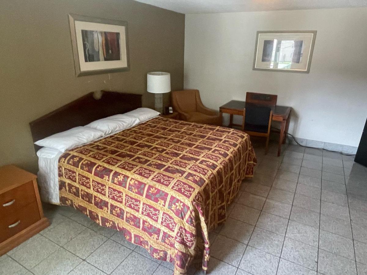 Budgetel Inn And Suites - Louisville Kültér fotó