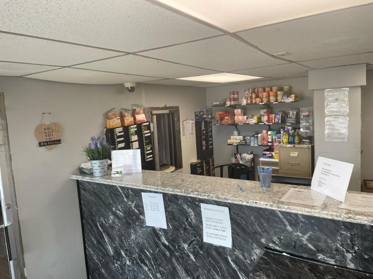 Budgetel Inn And Suites - Louisville Kültér fotó